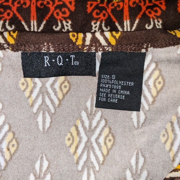 R.Q.T. Vintage Short Sleeve Top Size Small - Picture 6 of 6